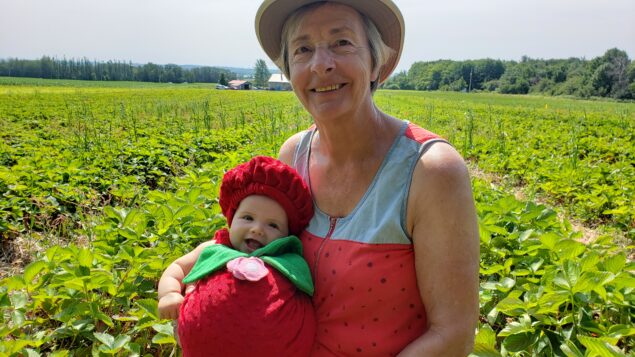 Roseline Drolet et sa petite-fille